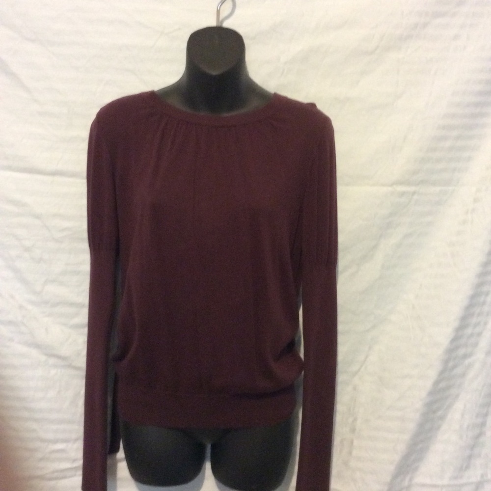 Moda International Vs Top Burgundy